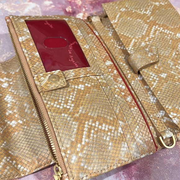 Hammitt levy versatile wallet/crossbody. Excellent condition!! Like new! - Picture 6 of 7